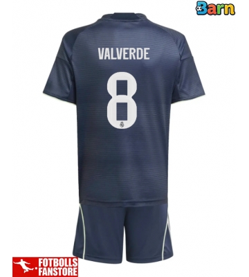 Real Madrid Federico Valverde #8 Bortatröja Barn 2025-26 Kortärmad (+ Korta byxor)
